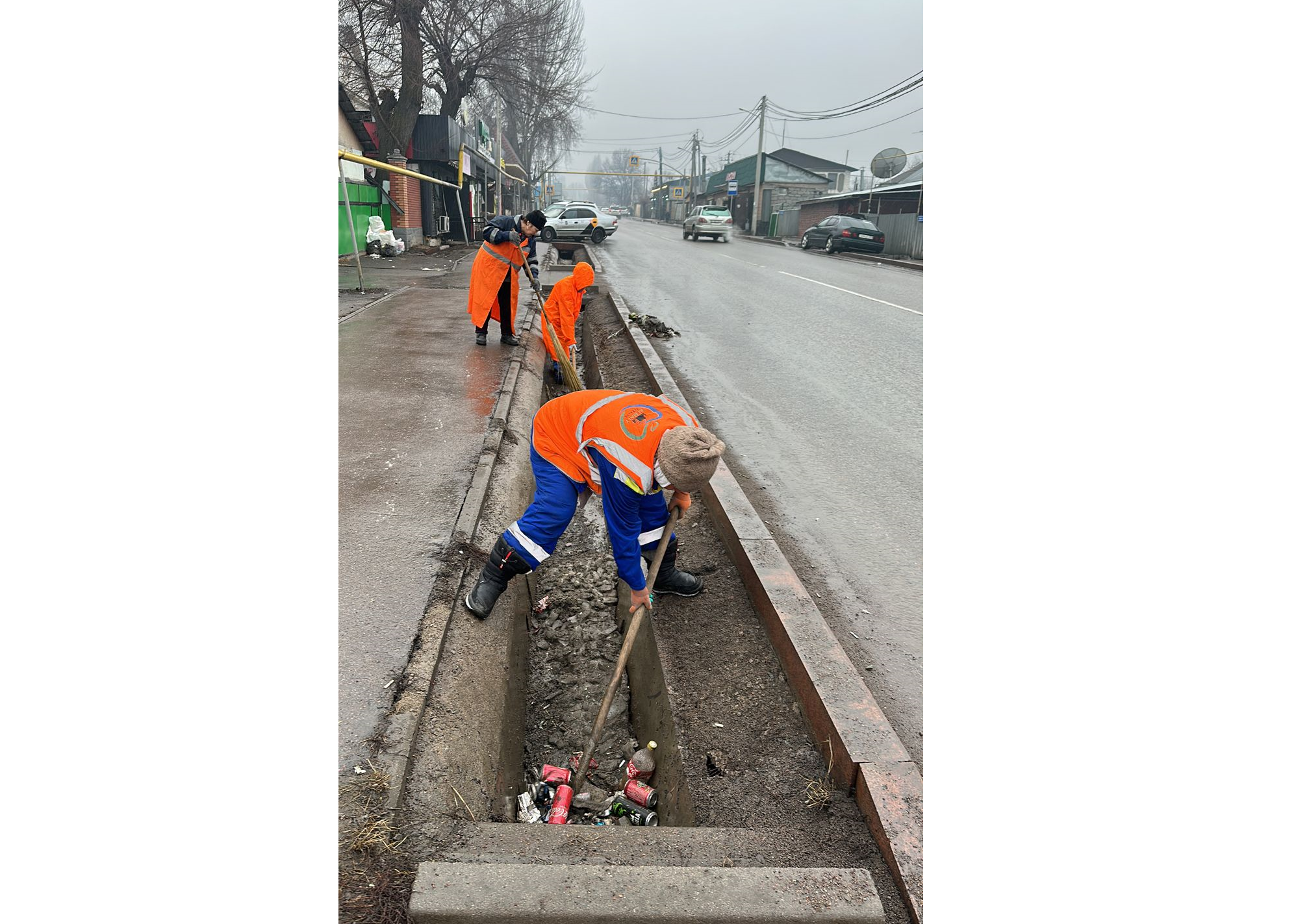 За мусор в арыках будут штрафовать алматинцев