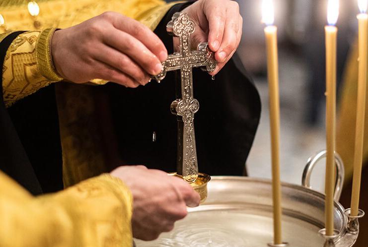 В храмах России начали служить молебен о вразумлении женщин от аборта 