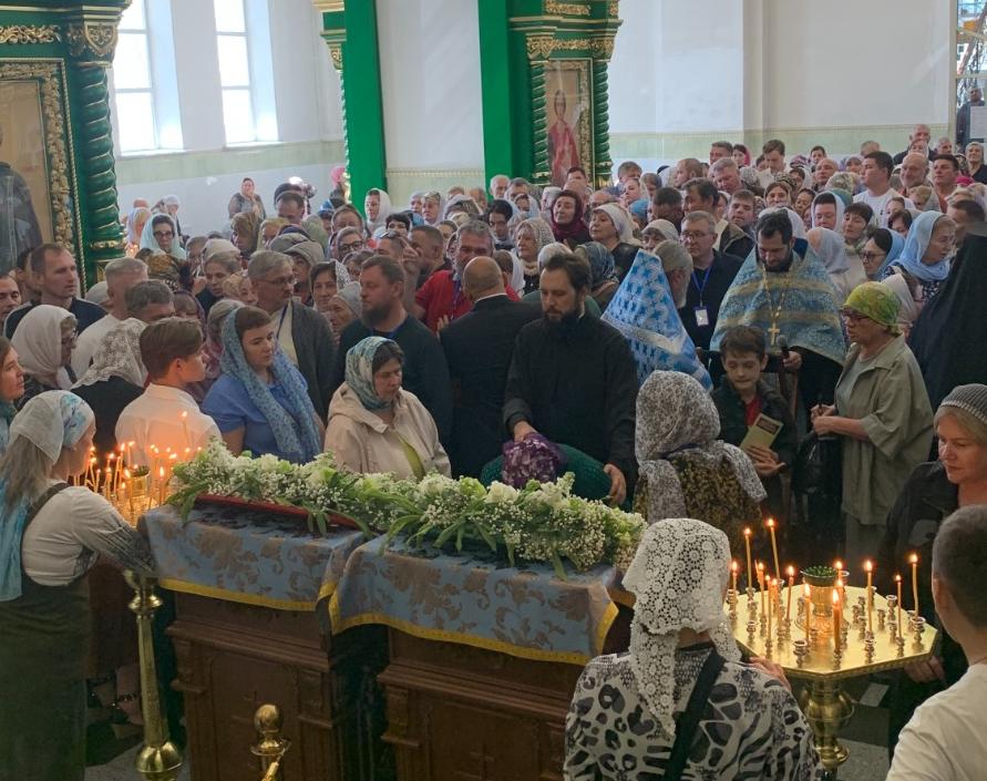 Караганда встретила мощи святителя Спиридона Тримифунтского 