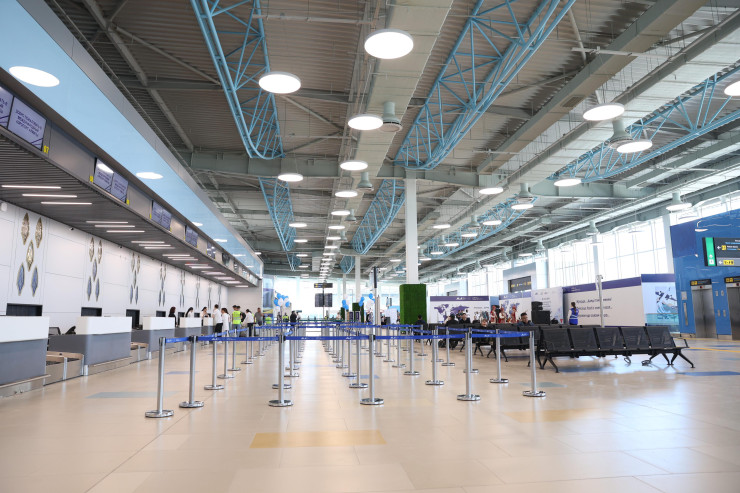 Все международные рейсы перенесли в новый терминал Алматы 
