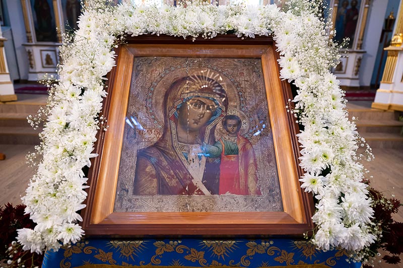 День Казанской иконы Божией Матери. Митрополит Александр поздравил с престольным праздником