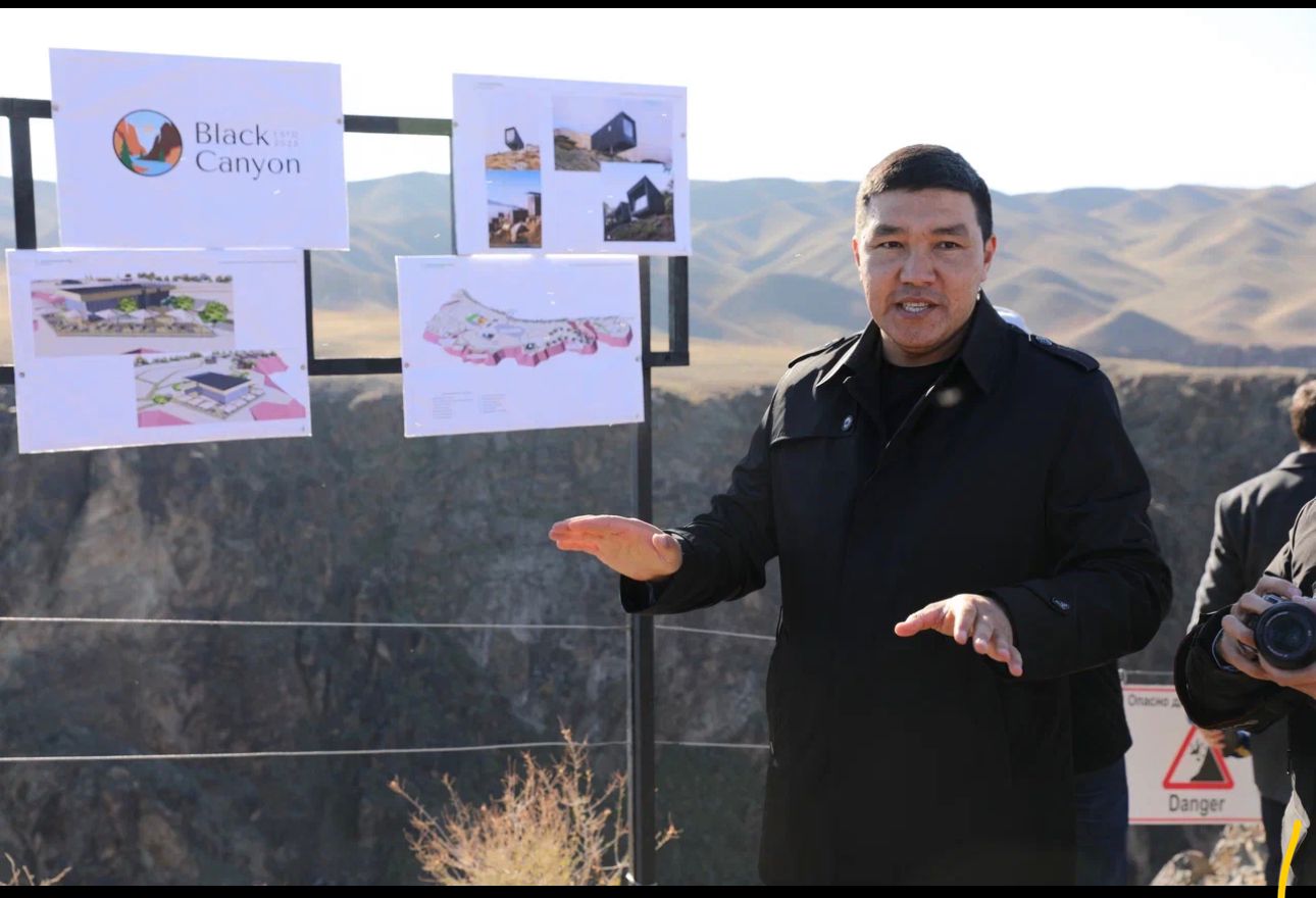 Стеклянный мост появится над Чарынским каньоном 