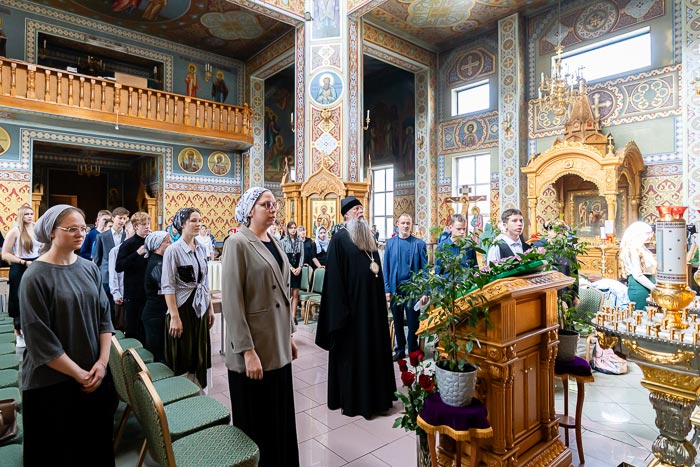 В Алматы прошел региональный этап II Всеказахстанского конкурса церковных чтецов В Алматы прошел региональный этап II Всеказахстанского конкурса церковных чтецов