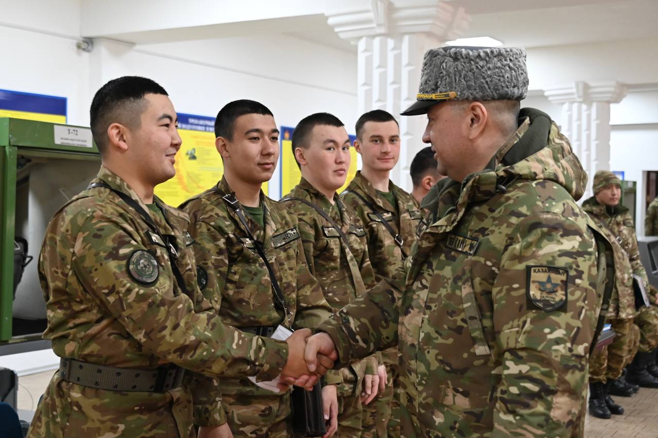 В Казахстане набирают военнослужащих для участия в параде по случаю 80-летия Победы в ВОВ