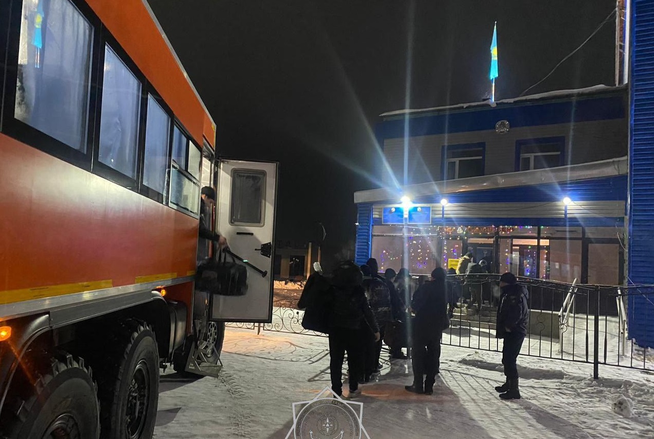40 граждан Казахстана и Узбекистана эвакуировали спасатели