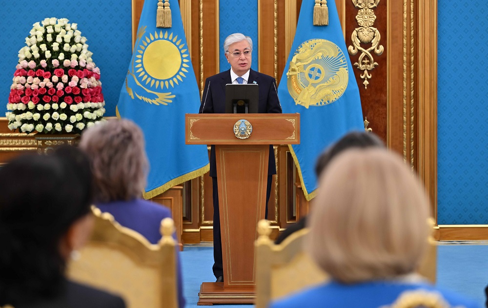 «Единая программа воспитания» защитит детей от различных угроз – Токаев