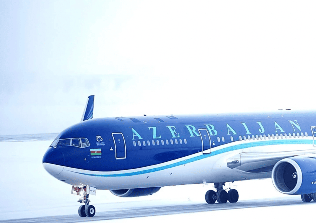 Azerbaijan Airlines выплатит компенсации семьям погибших в авиакатастрофе в Актау