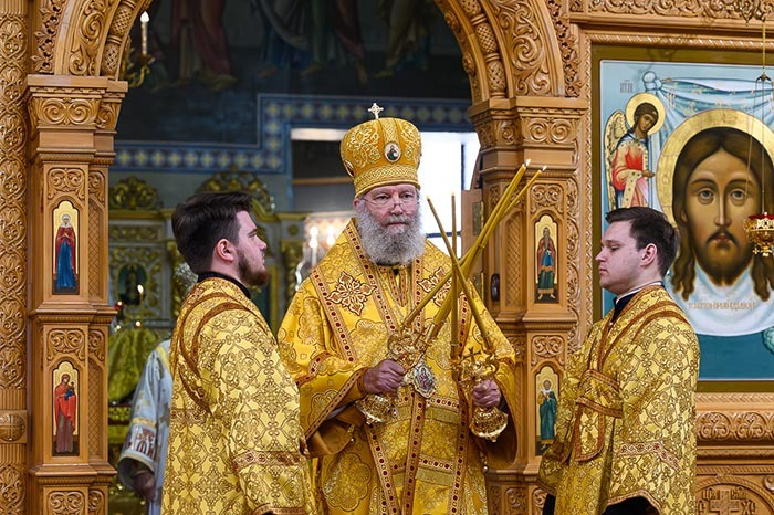 Из физика в священники: о торге в храмах, лихих девяностых и студентах семинарии 