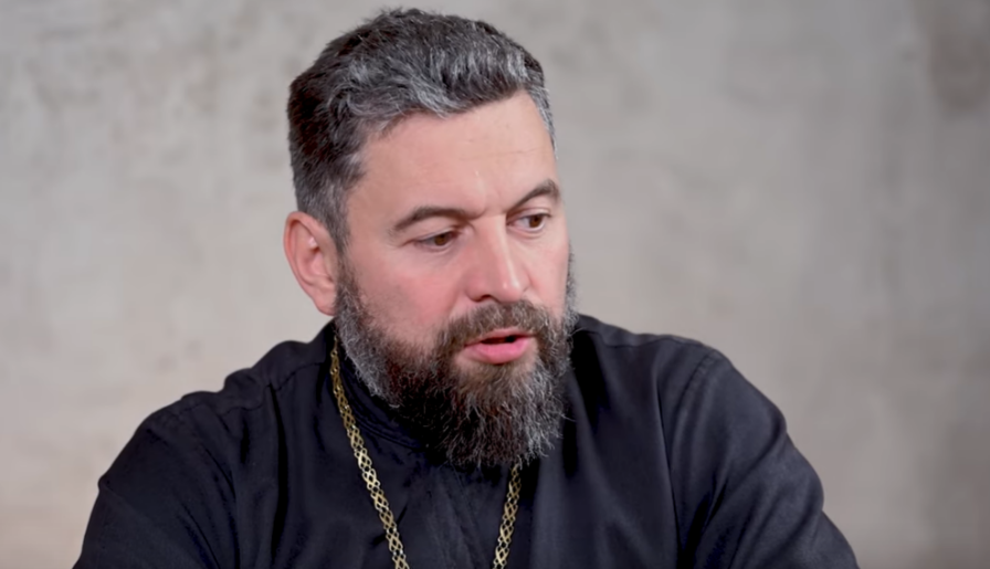 Что священник думает о стереотипах про попов? 