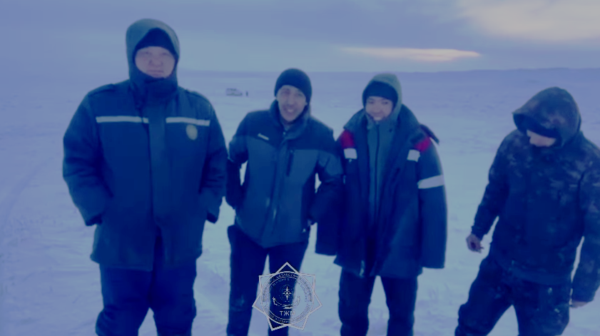 Сотрудники МЧС нашли пятерых пропавших в степи человек