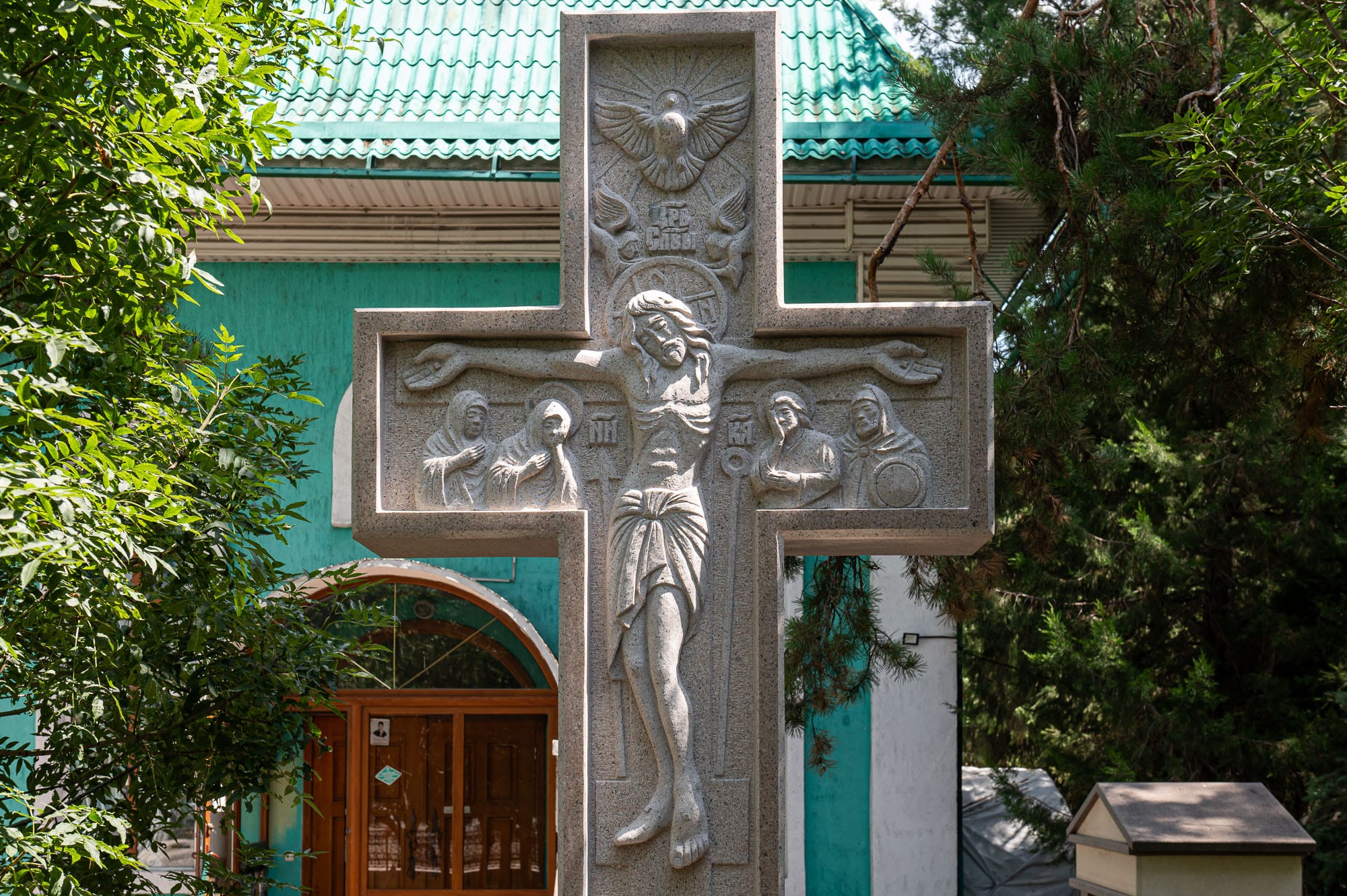  «Страсть» значит «страдание»: о Страстной седмице в стихах и прозе казахстанских священников