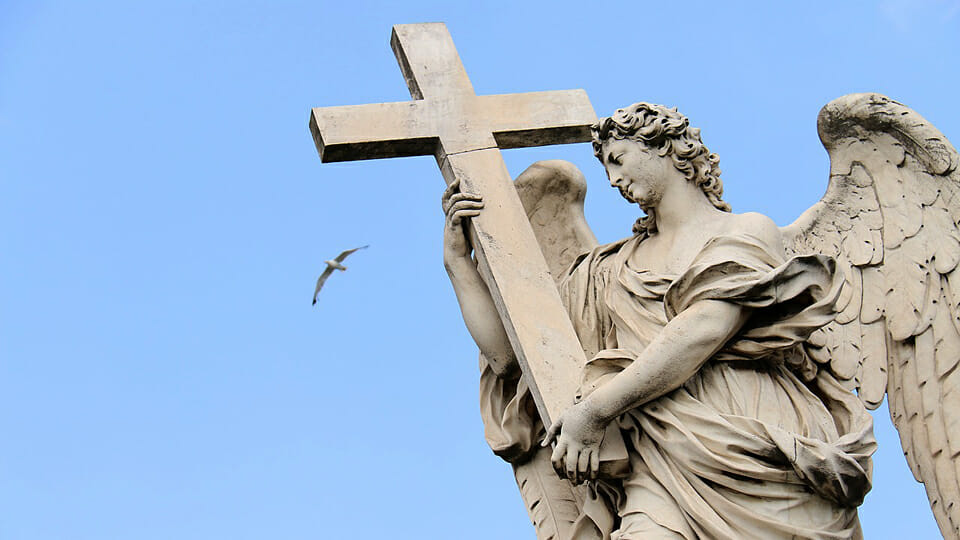 Правозащитники говорят о все более жесткой цензуре христианства на Западе 