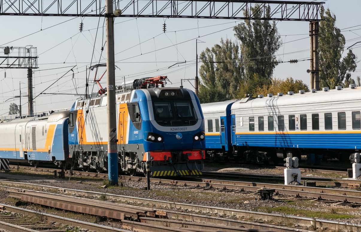 В Казахстане запустят новые поезда до Алаколя и увеличат число женских вагонов