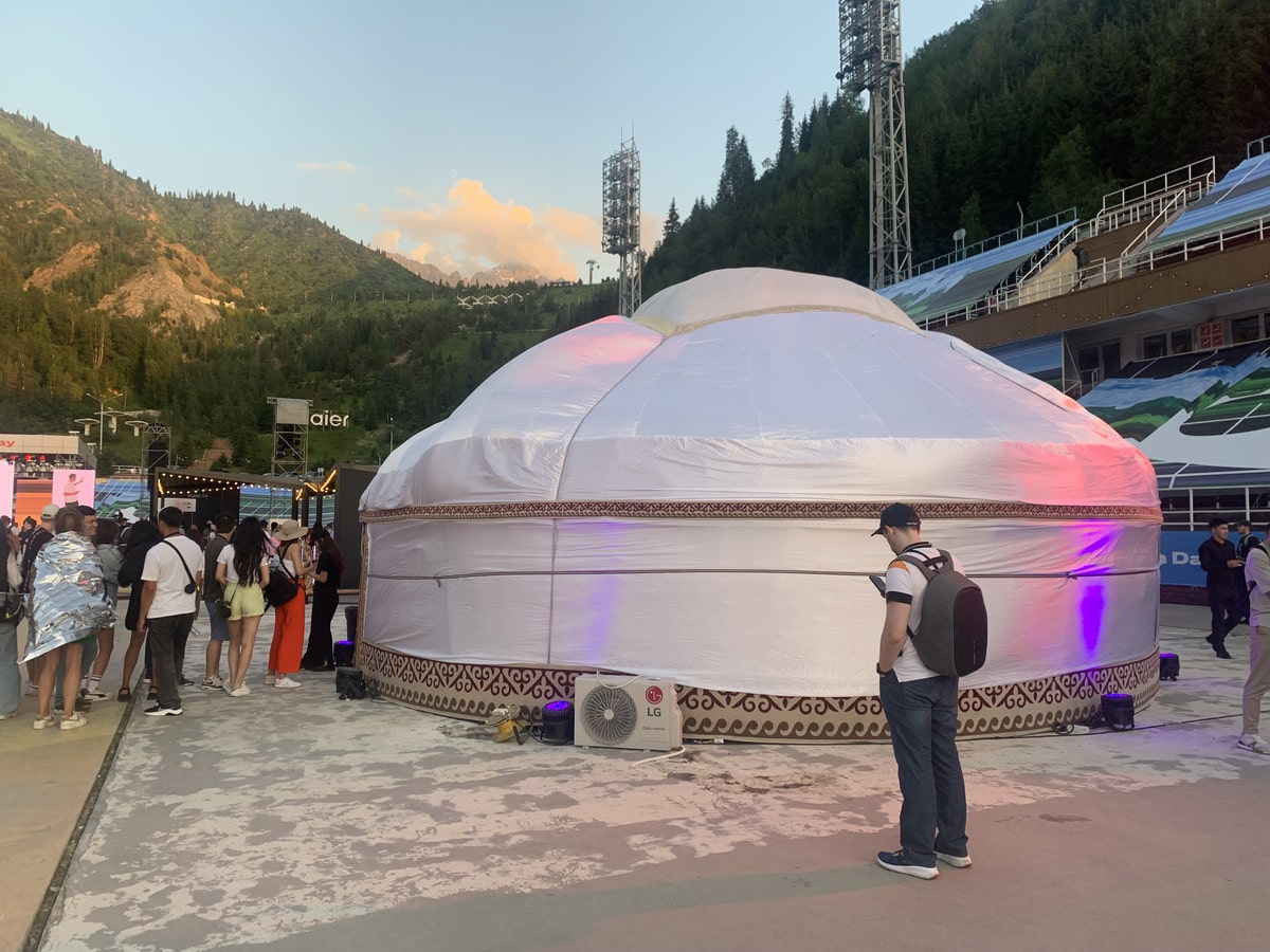 IT-гигант перевел на казахский язык 15 миллионов образовательных сайтов