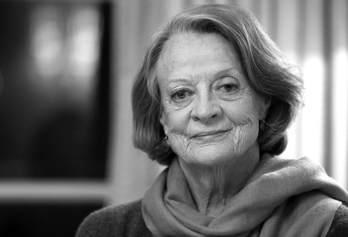 Умерла британская актриса, известная по роли профессора Макгонагалл из Гарри Поттера Умерла британская актриса, известная по роли профессора Макгонагалл из Гарри Поттера