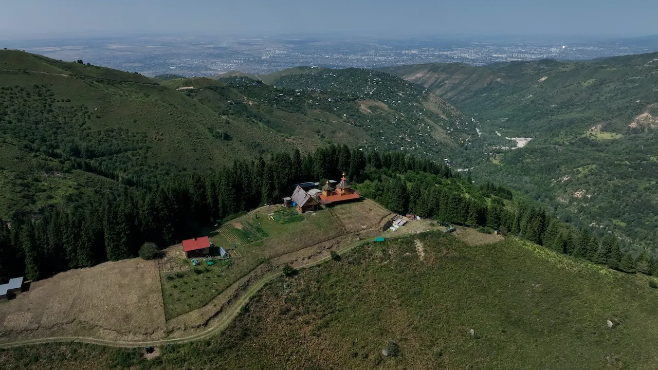 Сакральные места Казахстана: чем уникален Аксайский скит близ Алматы