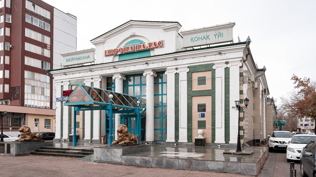 news221.jpg news221.jpg