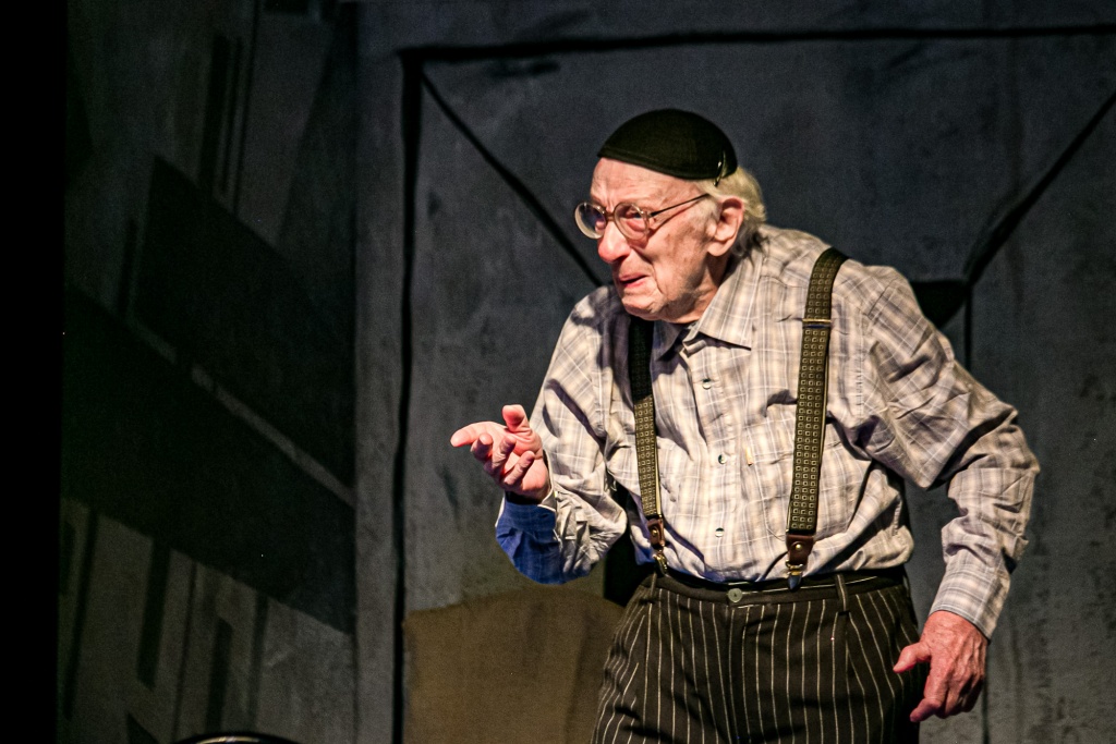 news5052.jpg news5052.jpg