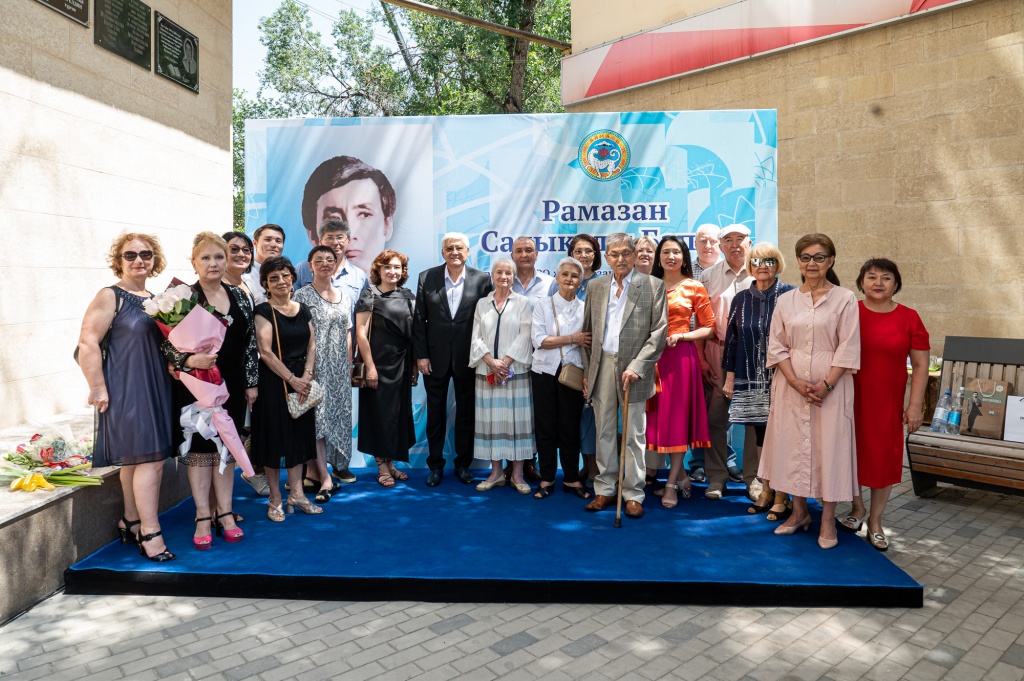 news3789.jpg news3789.jpg