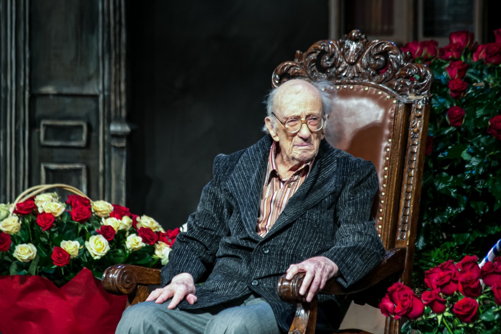 news5041.jpg news5041.jpg