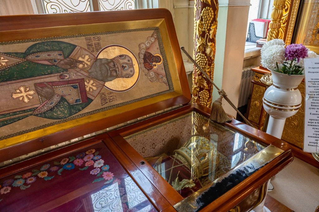 Фото 7 Мощи Николая Могилевского