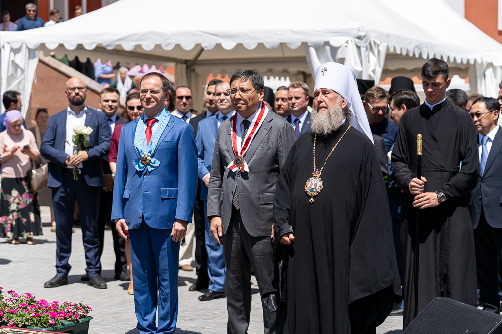 news5849.jpg news5849.jpg