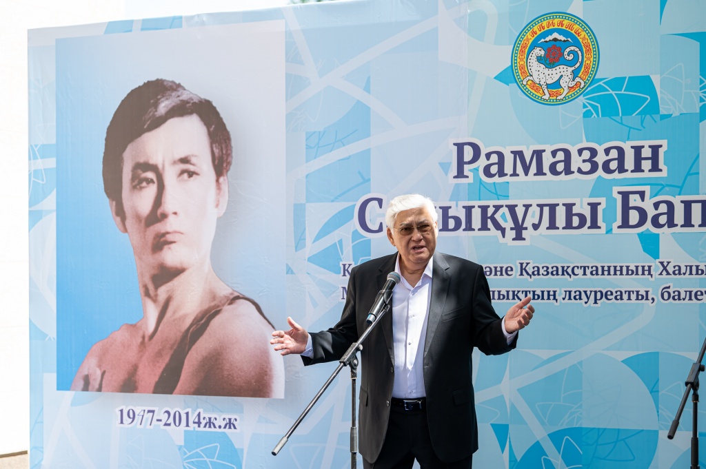 news3798.jpg news3798.jpg