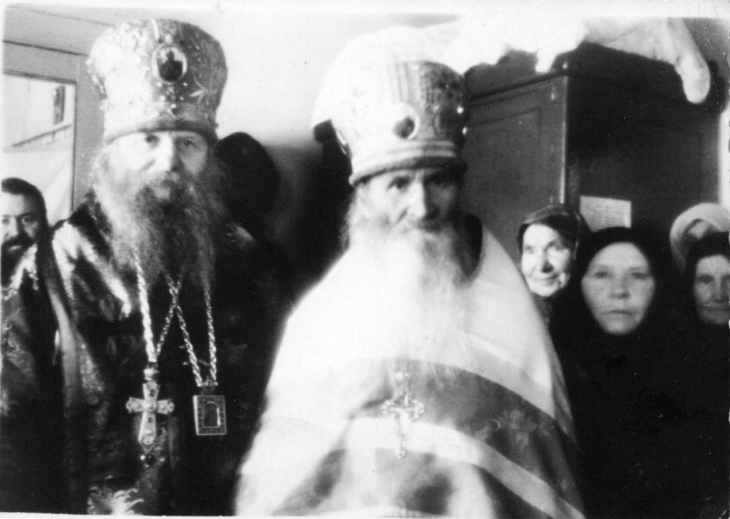 С о. Севастианом.jpg
