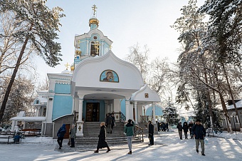 Как отметили Крещение в Казанском соборе Алматы