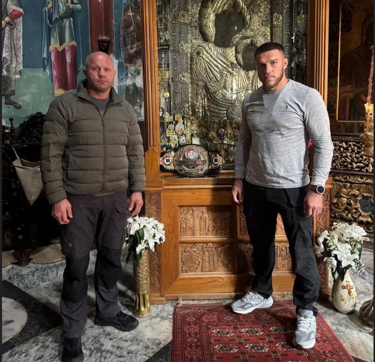 Федор Емельяненко посетил святую гору Афон Федор Емельяненко посетил святую гору Афон