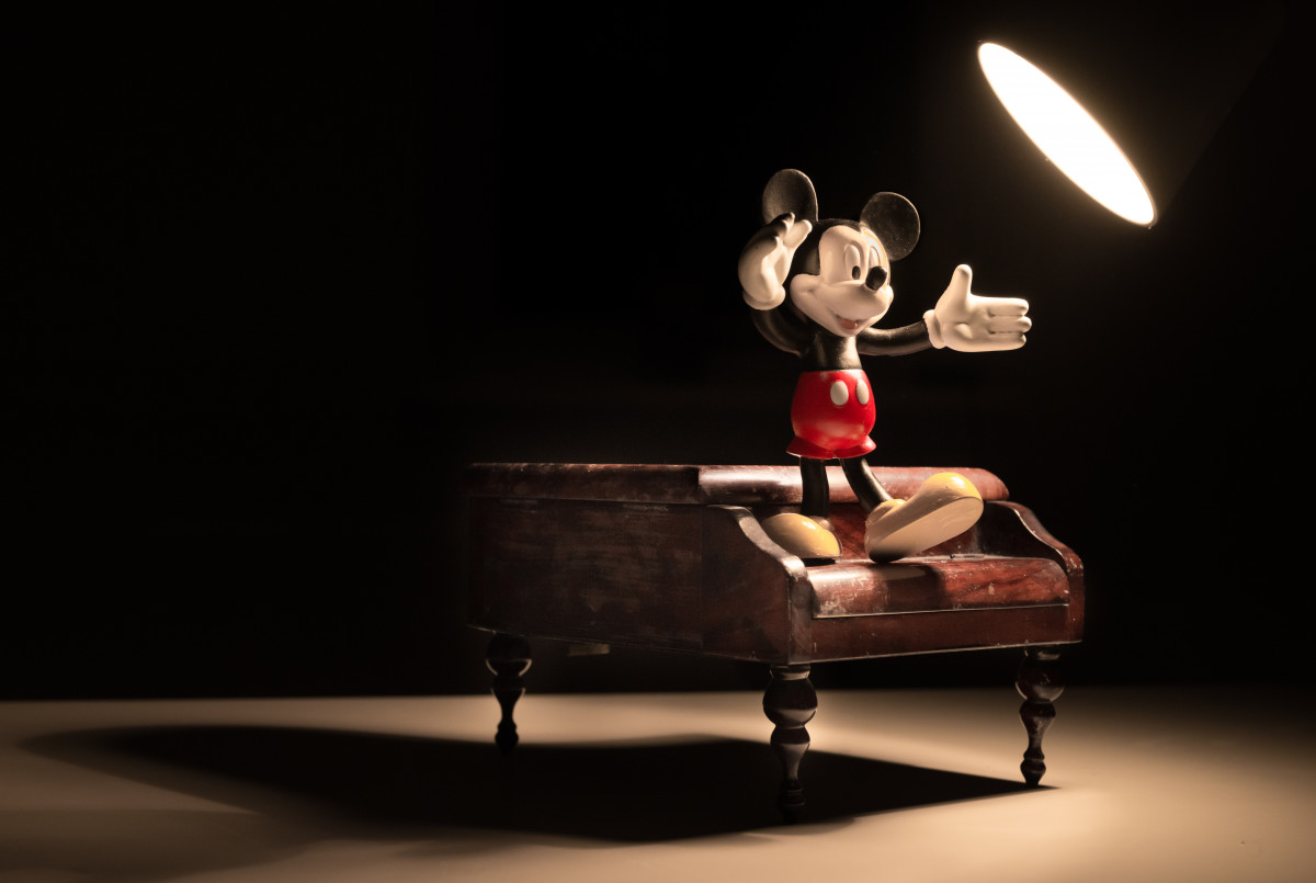Disney убрала «трансгендерного» персонажа из сериала Disney убрала «трансгендерного» персонажа из сериала