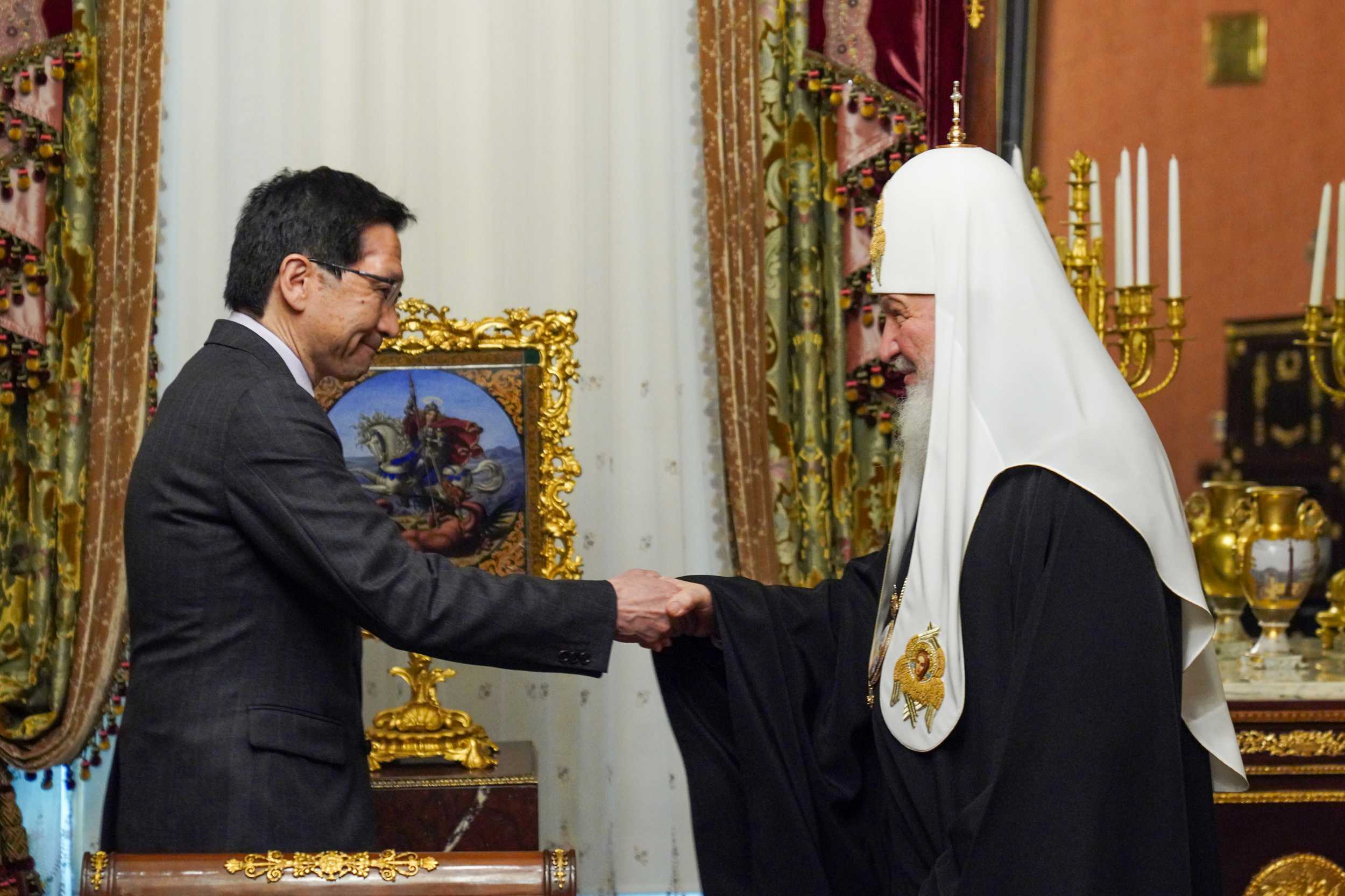 Патриарх Кирилл в беседе с послом Японии выразил надежду на улучшение отношений 