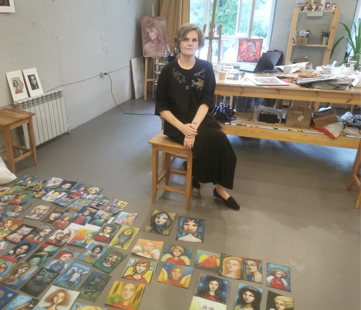 Ангел протягивает руки. Художница – об образах и вдохновении