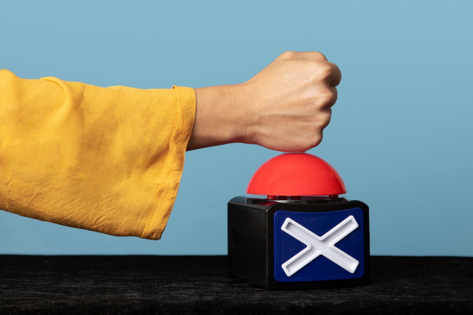 Изображения живых существ запретили публиковать в СМИ Афганистана 