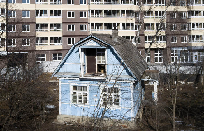 Для строительства новой дороги в Алматы снесут около 200 домов 
