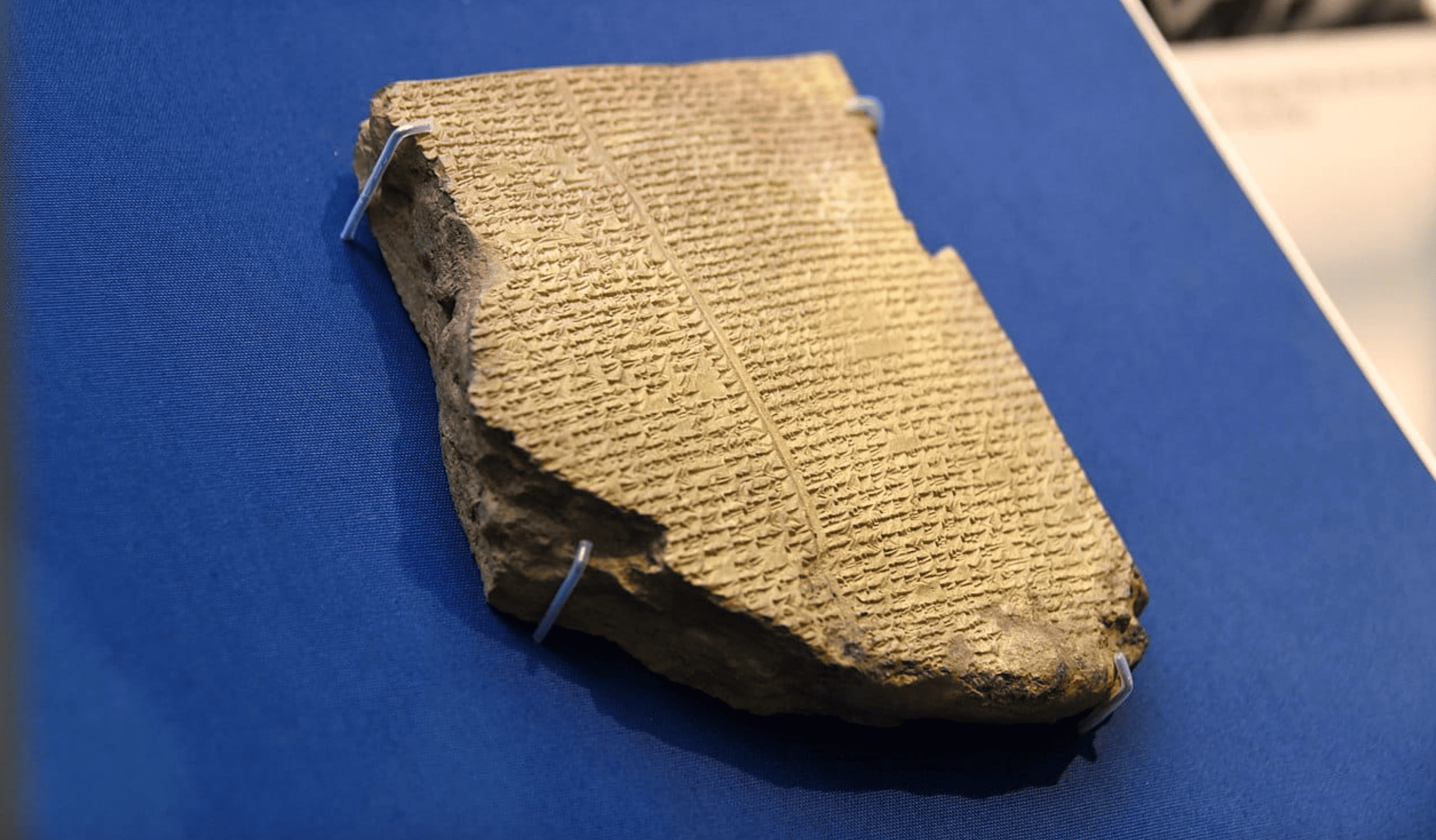 Разные версии «Эпоса о Гильгамеше» у древних хеттов и шумеров: результаты исследования