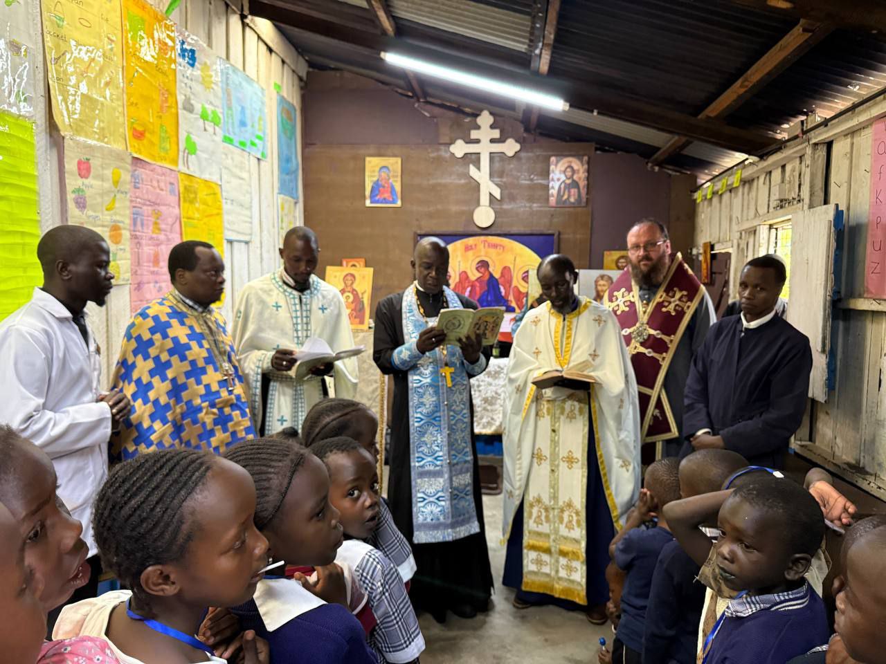 В столице Кении сразу 40 человек приняли православие 