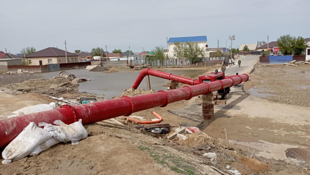 Куда в Казахстане направляют паводковую воду