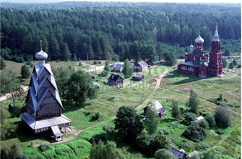 330 лет исполнилось уникальному деревянному храму, построенному без единого гвоздя 330 лет исполнилось уникальному деревянному храму, построенному без единого гвоздя