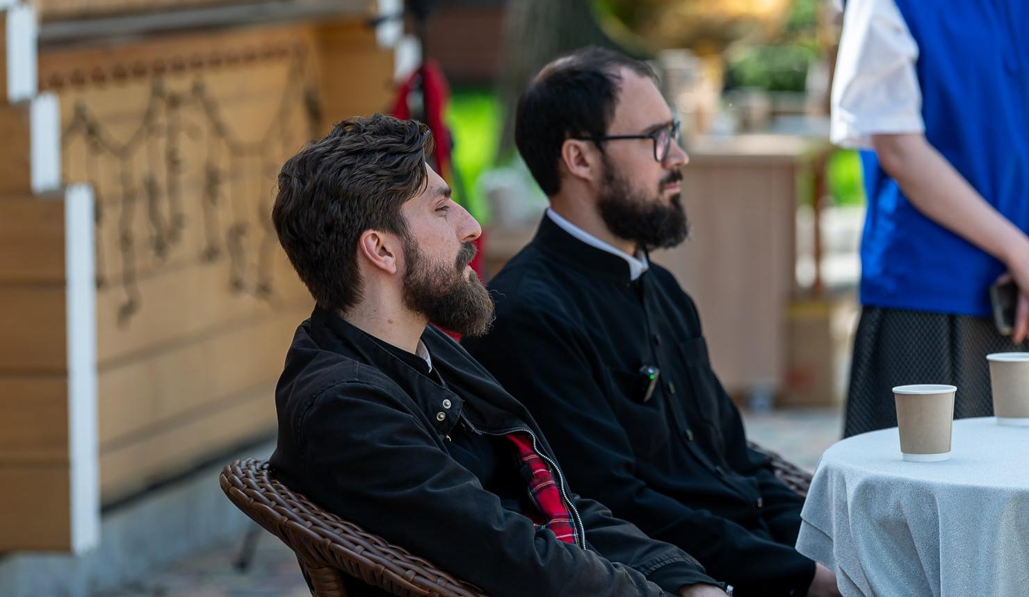 Священники объяснили алматинцам, зачем нужно участвовать в церковных таинствах