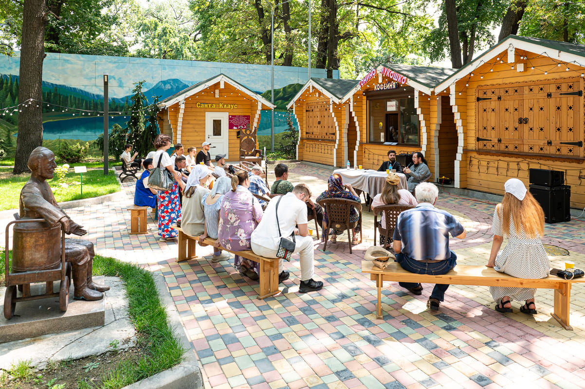 Как правильно поклоняться святым мощам. Священники дали ответы и развеяли мифы