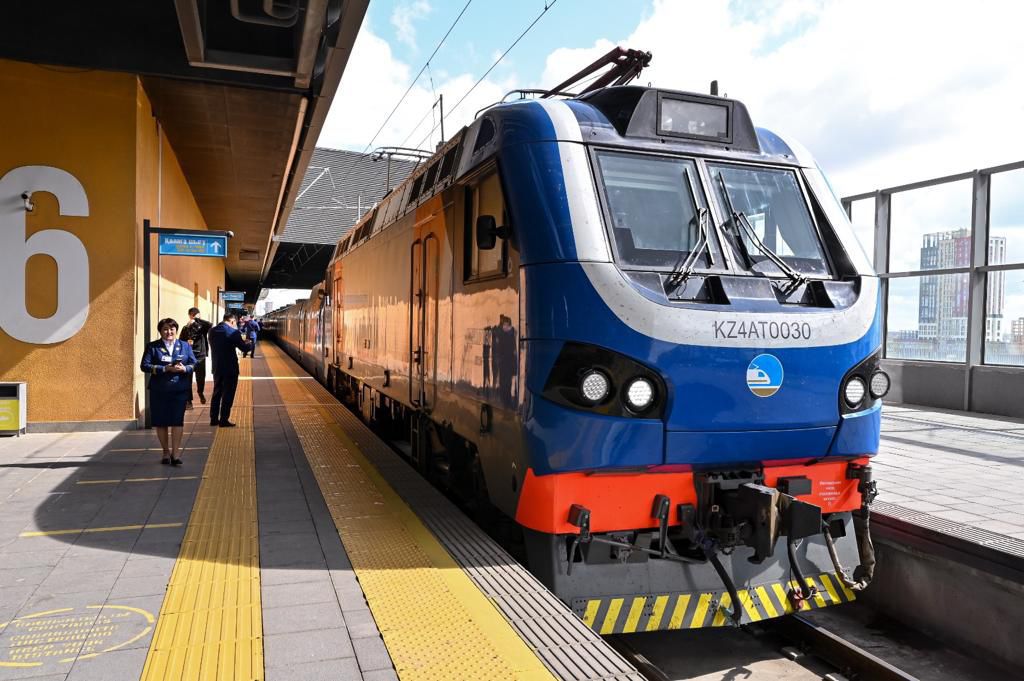 До Уральска продлили маршрут поезда Тальго