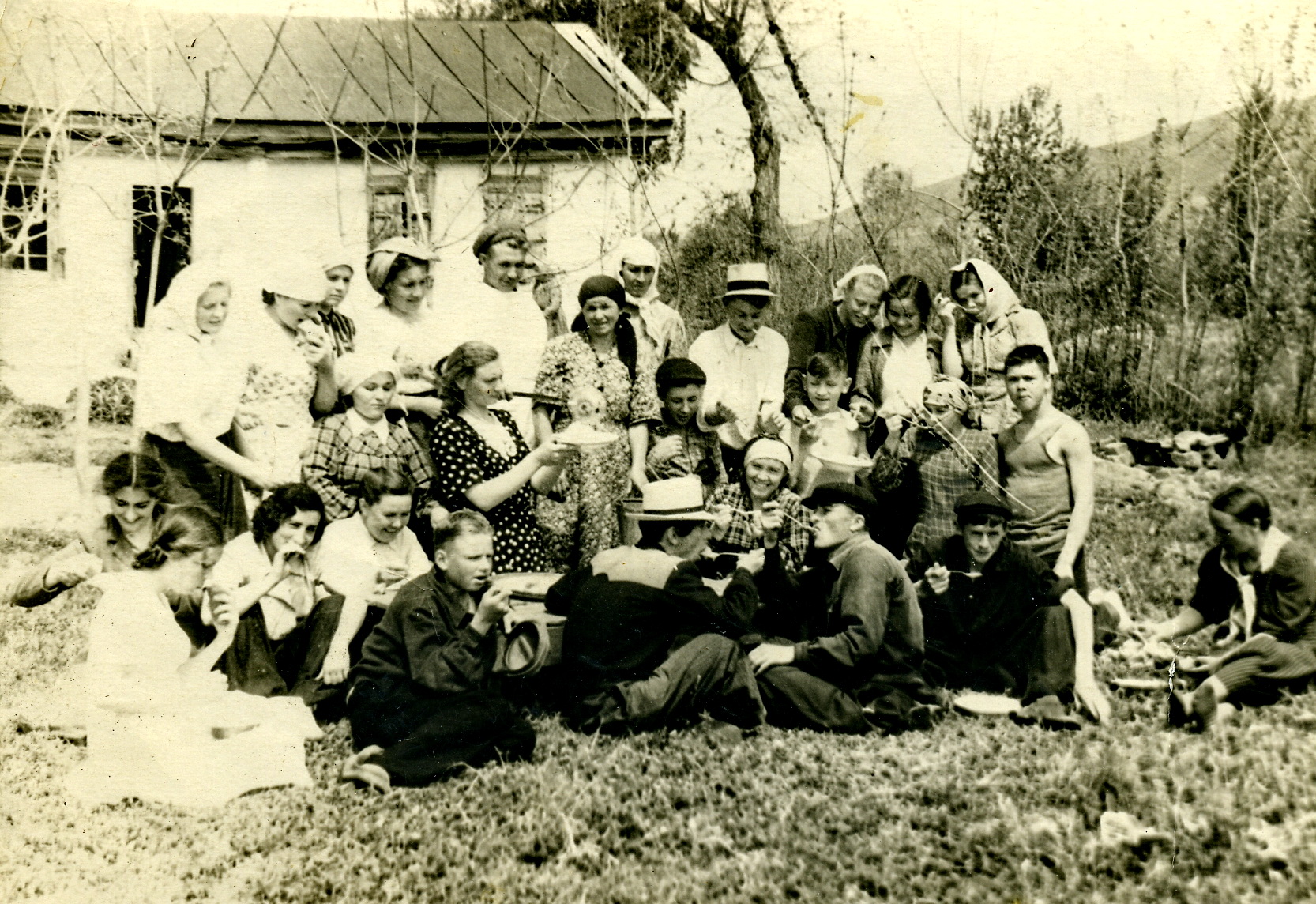  Учебный год в СССР начинался с уборочной страды. Почему? 