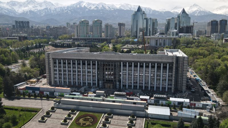 Акимат Алматы обживает отремонтированное здание