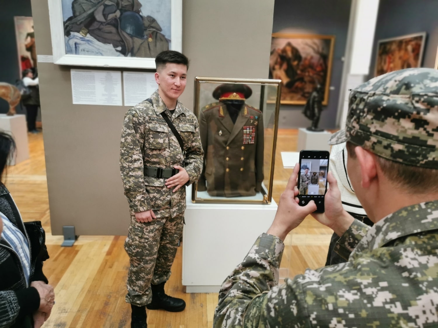 Победа, запечатленная в картинах и скульптурах: выставка в музее Кастеева