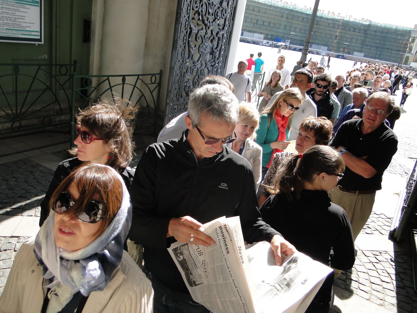 Массовый туризм: эпоха великой профанации. Очереди к раритетам или декорациям? 