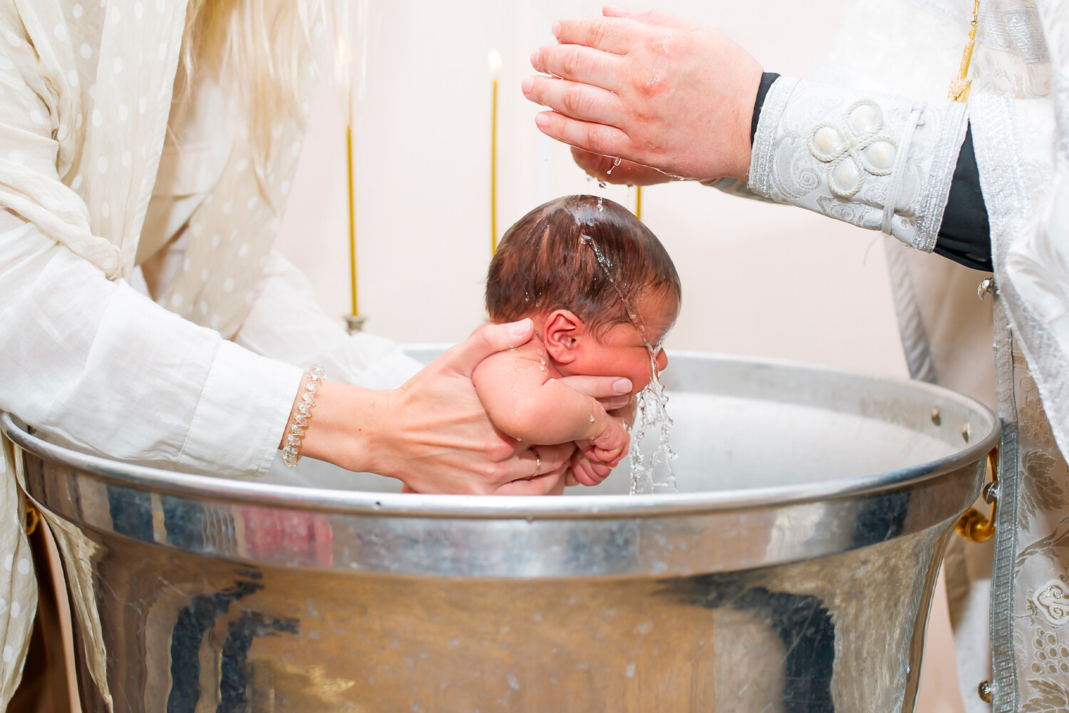 Можно ли крестить ребенка в пост? 