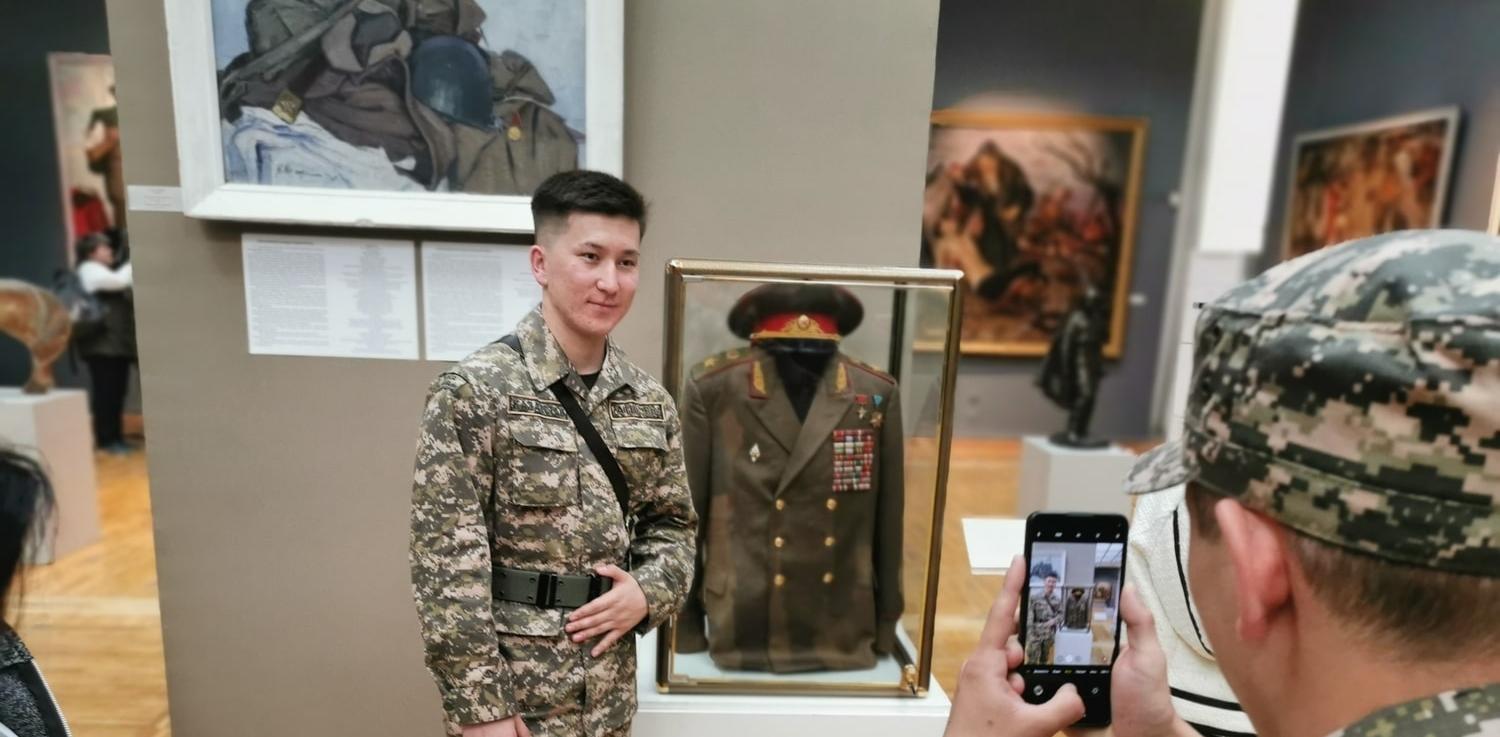 Победа, запечатленная в картинах и скульптурах: выставка в музее Кастеева