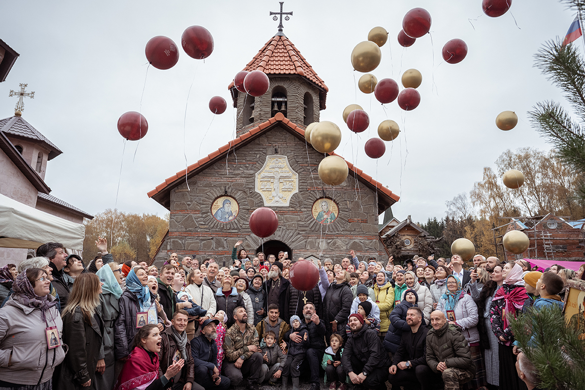 В деревне Федора Конюхова освятили храм в честь грузинского святого 