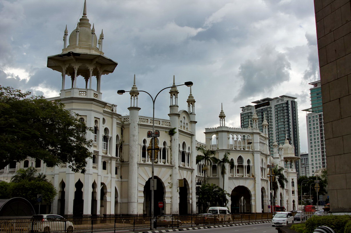 Куала-Лумпур: ислам в далеких тропиках 